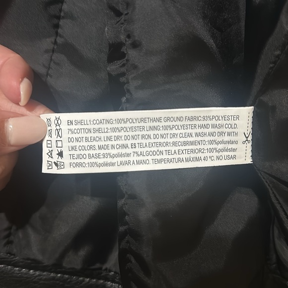 Leather jacket. - Picture 5 of 5